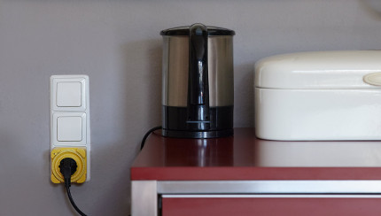 Socket timer controls your coffee machine